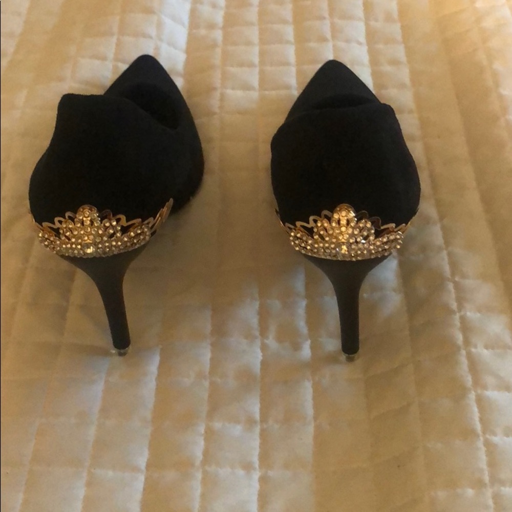 Shoes - Picture 2 of 2